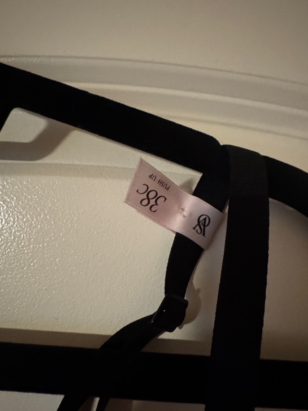 Victoria's Secret Black Smooth T-Shirt Bra - Molded Cups - Picture 5 of 5